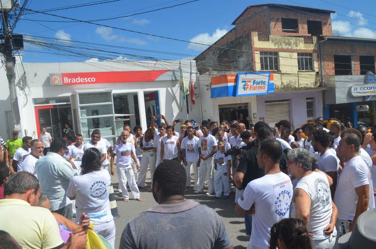 Camacã: Prefeito Interino Paulo do Gás participa de Homenagem a Mestre Medicina